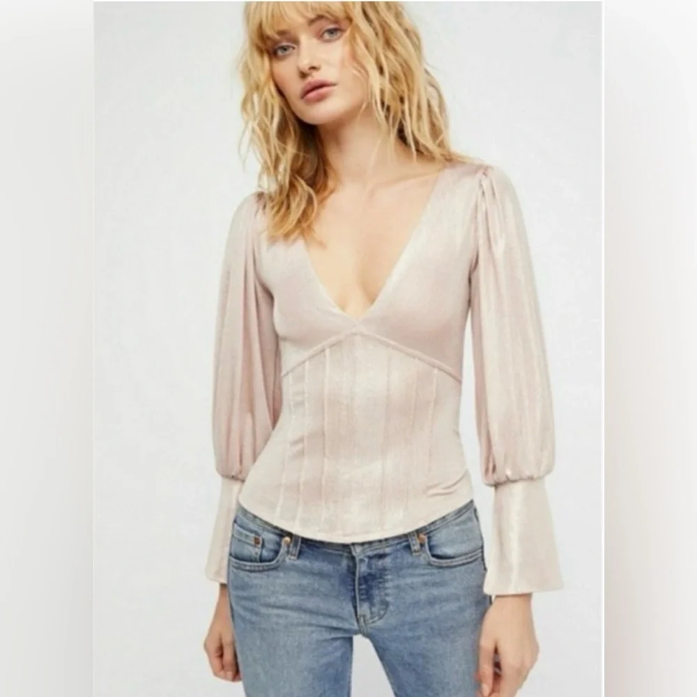 Free People Killer Queen Tee in Pink Blush Blouse Women's Top Shirt Size medium